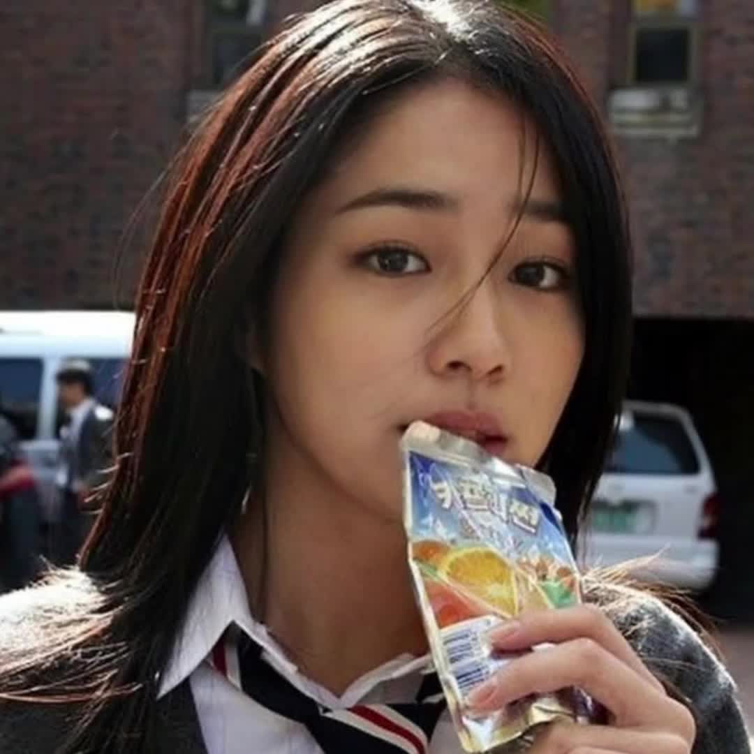 @mj