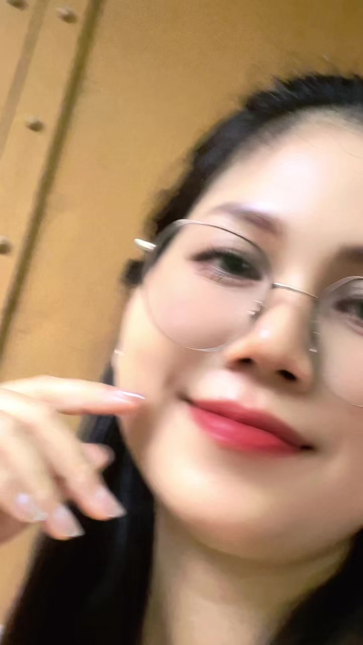 @hninshwewarwin
