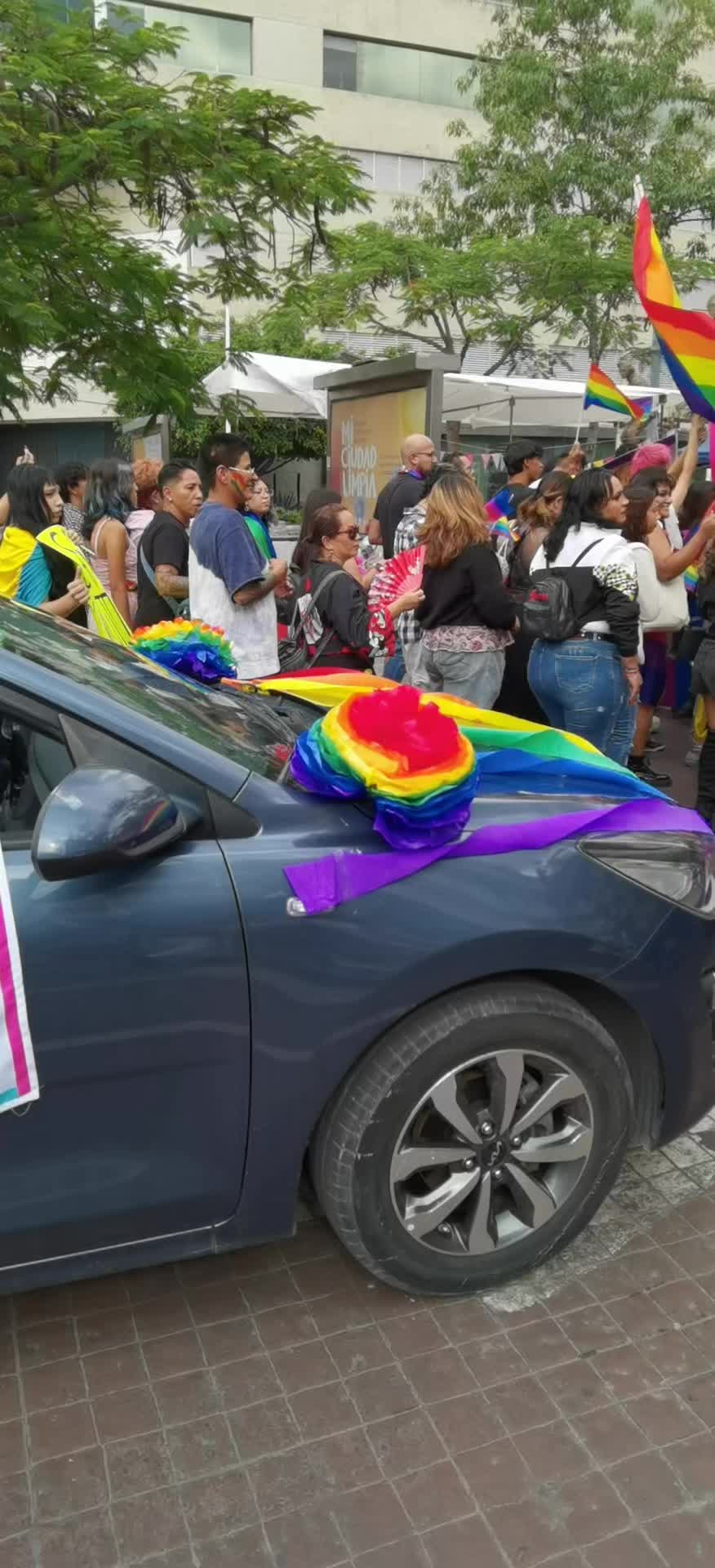 @Marcha del orgullo LGBT