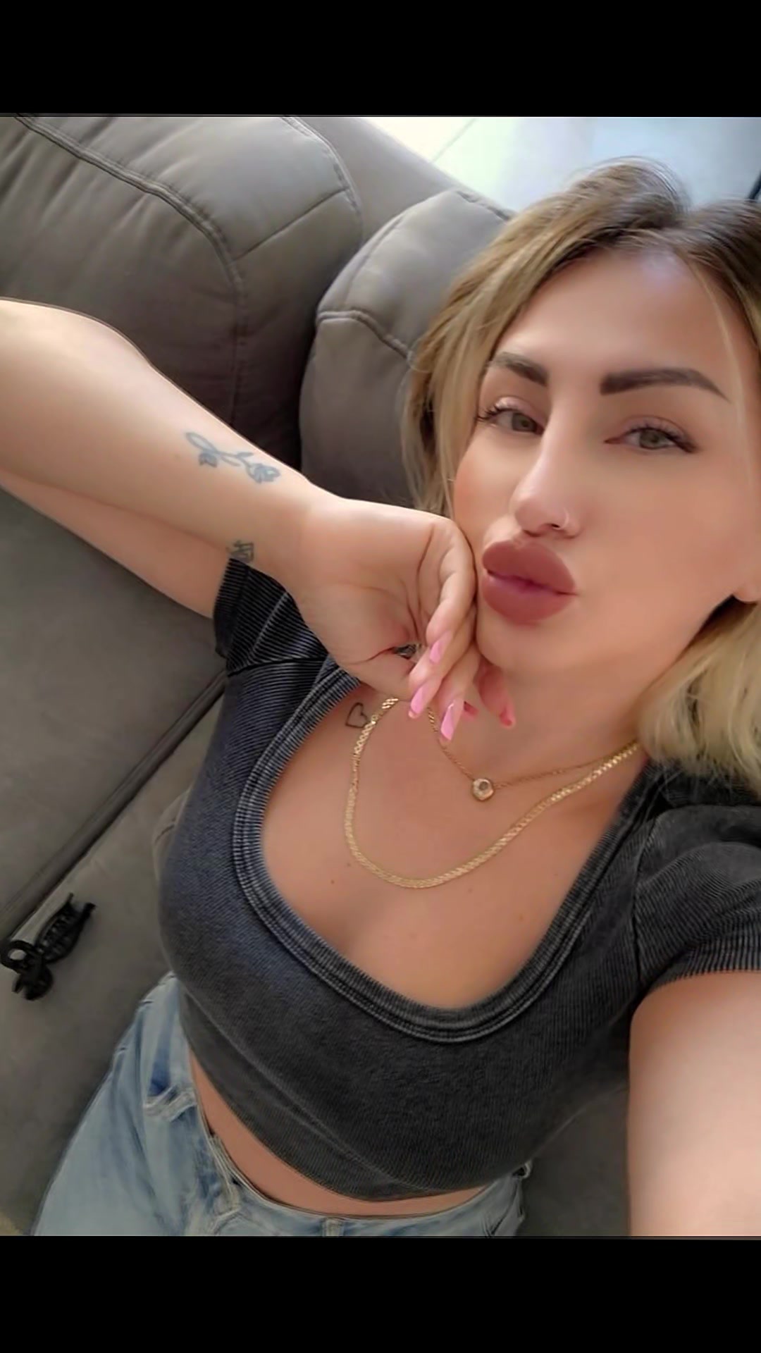 @Sara👑
