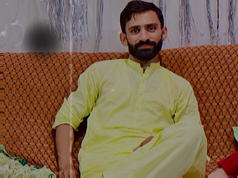 @NAWAB UmAiR Ali 😏