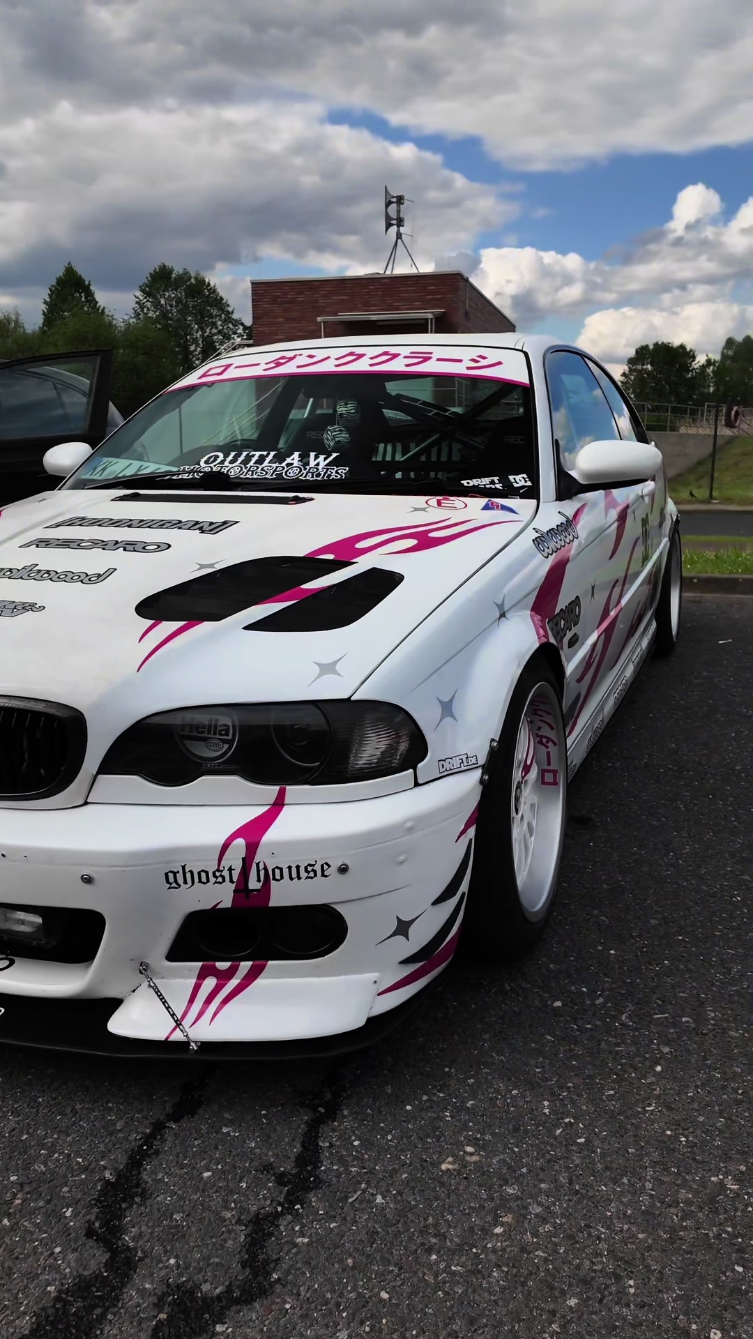 @LX_E46