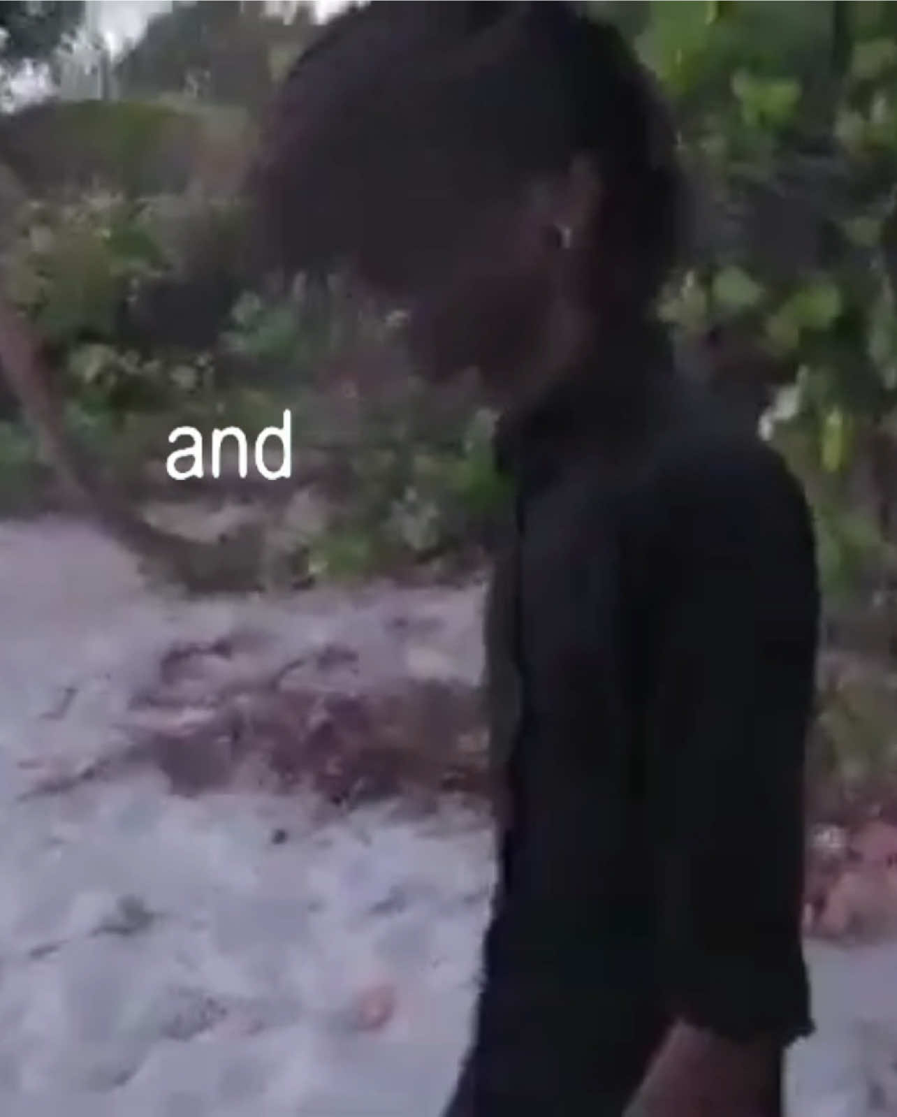 @⃟