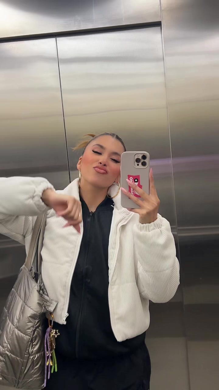 @iamrominavf