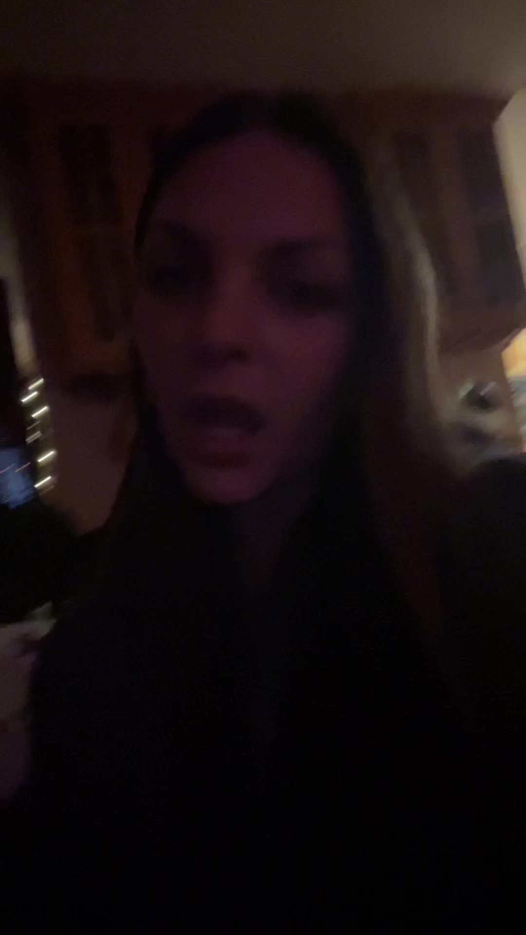 @Liv_2