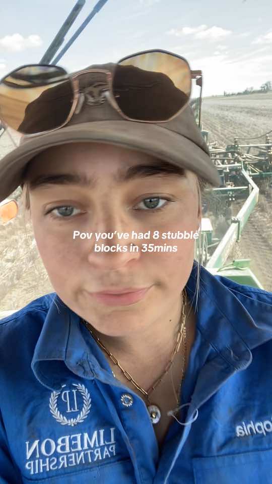 @phiasbees
