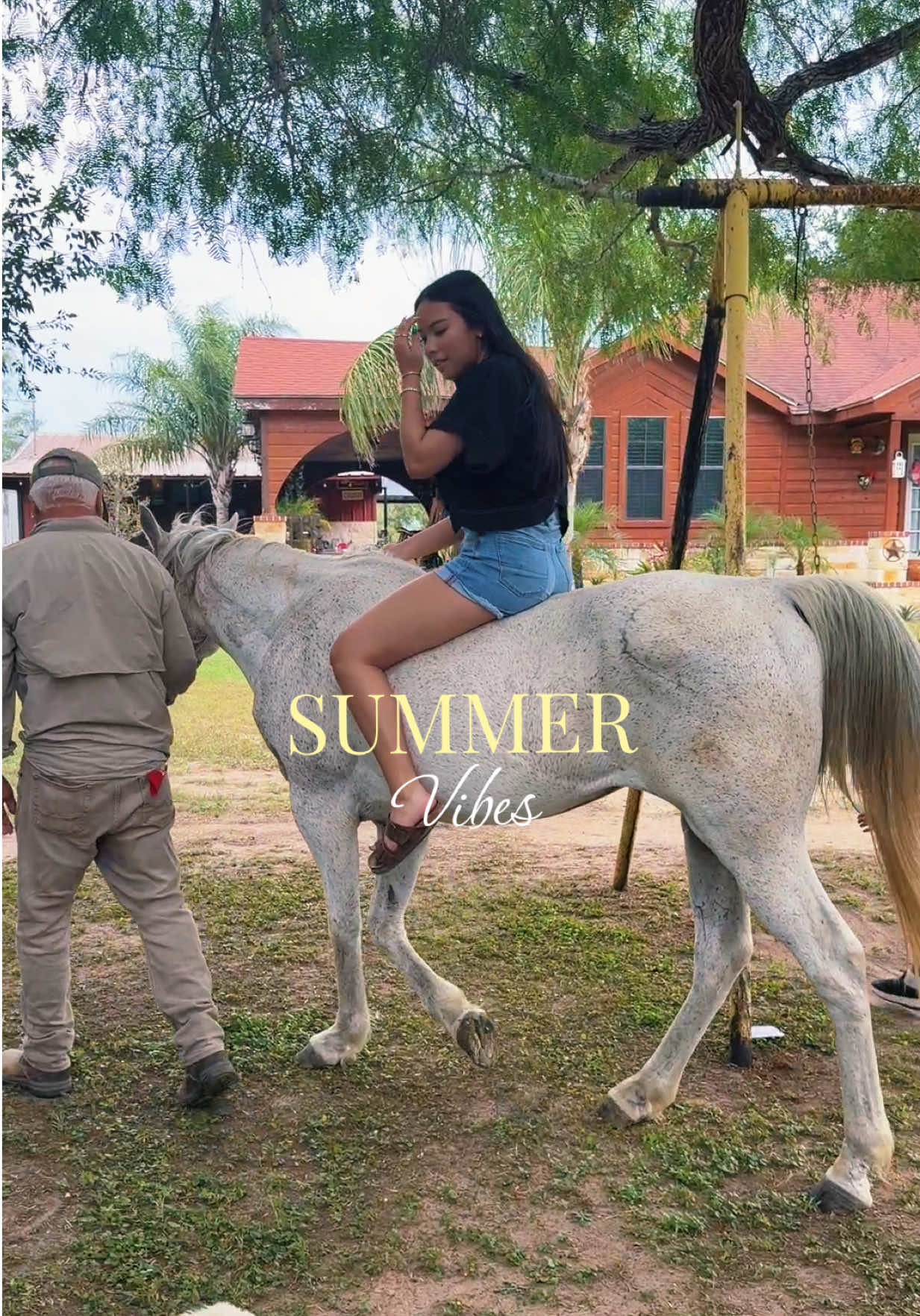 @ᥫ᭡YoursTruly1985👑⛓️💐ᥫ᭡