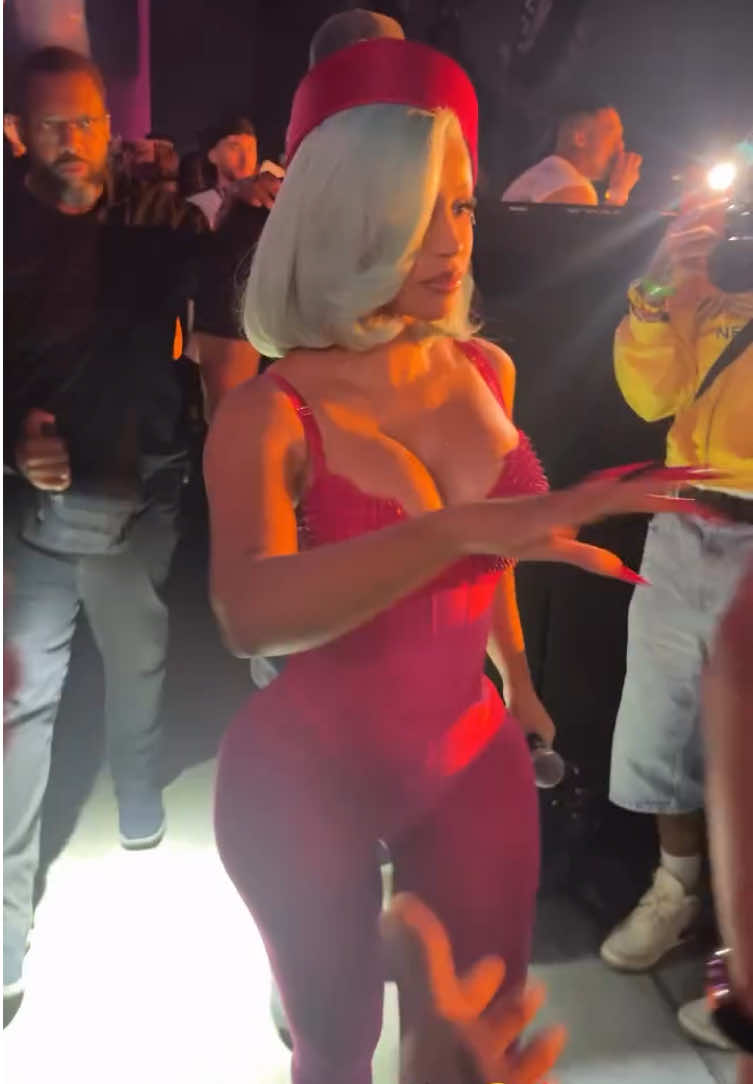 @Dabaddiecardib