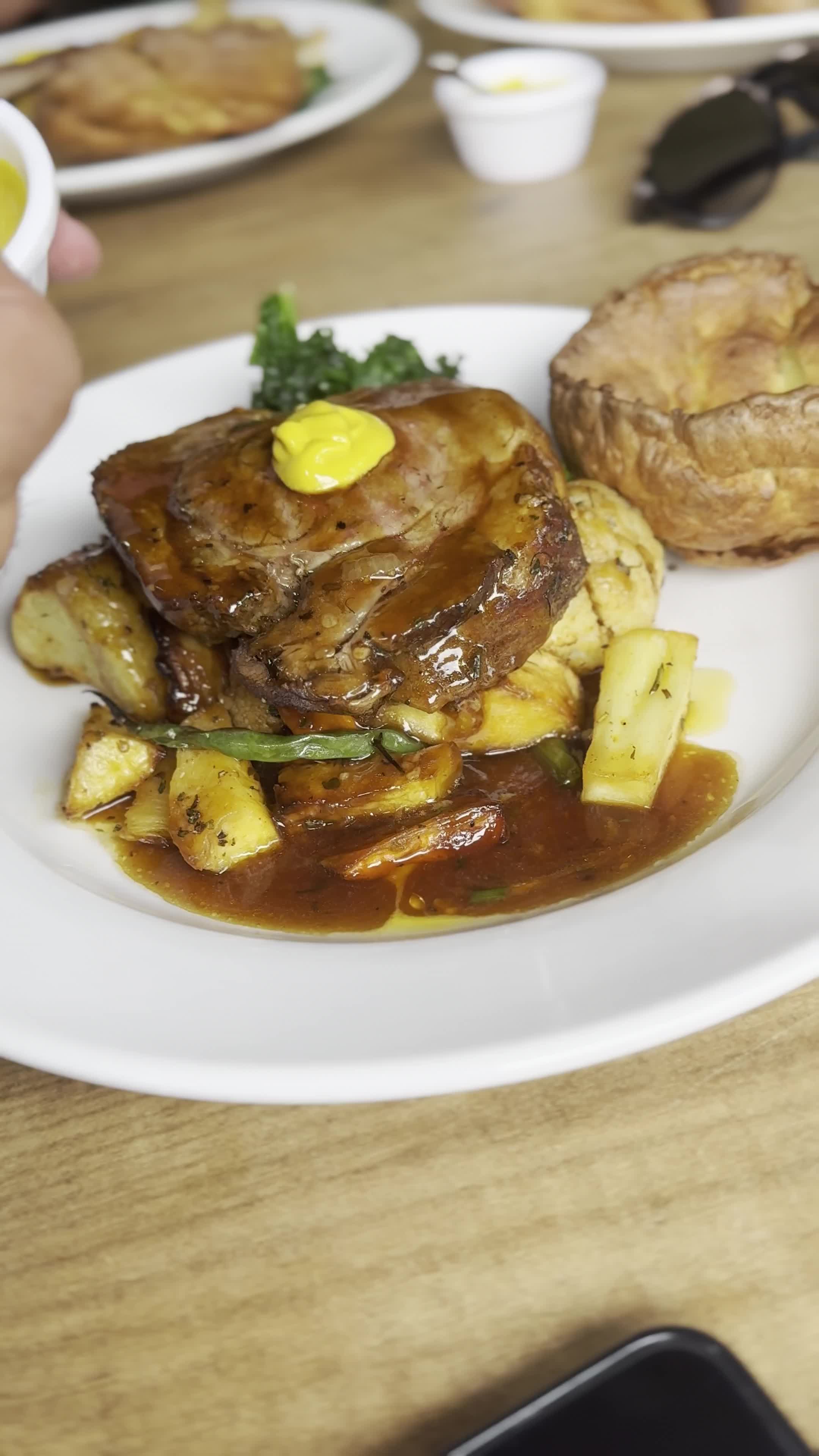 @Ambrosia_Restaurant