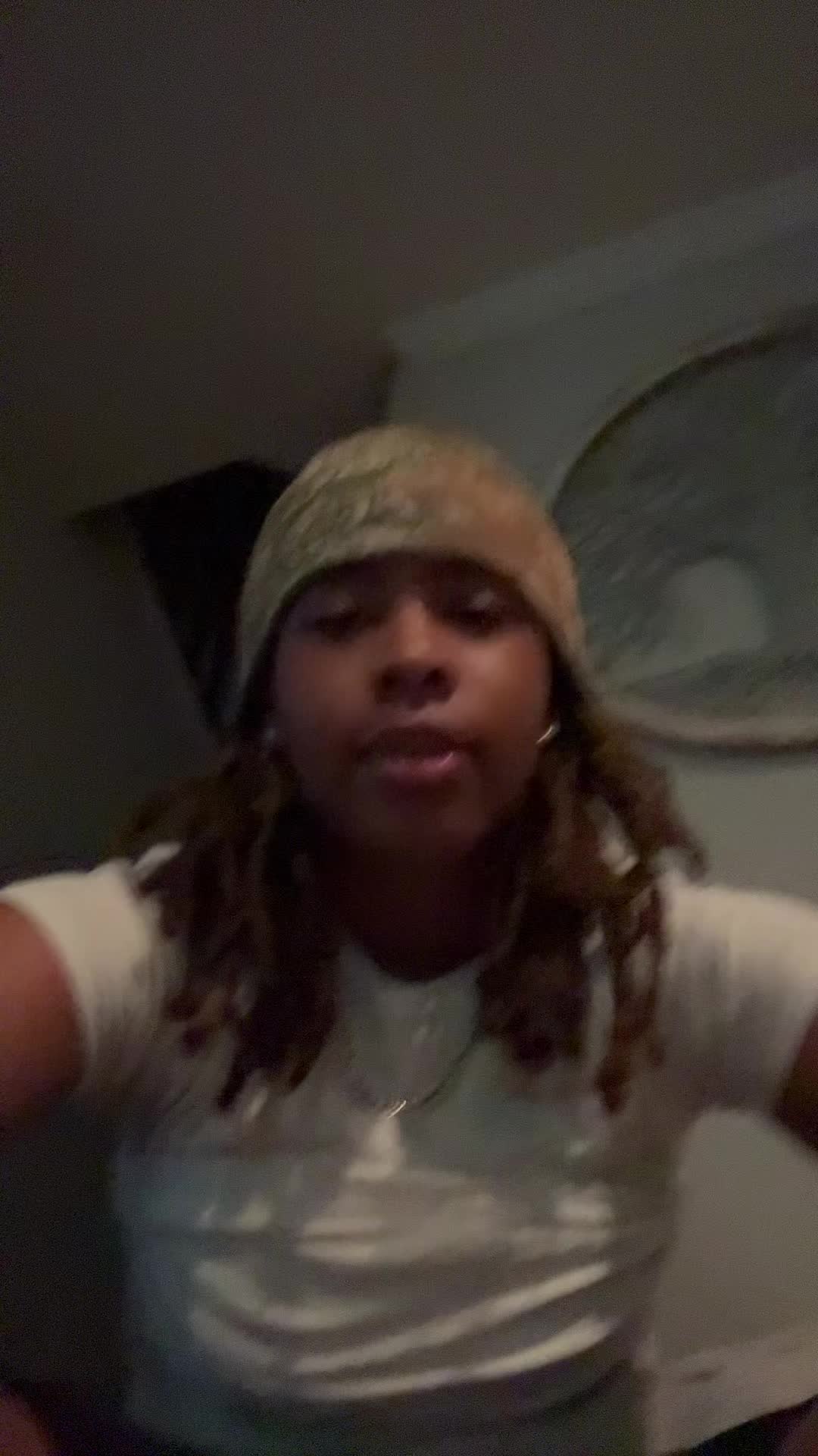 @..