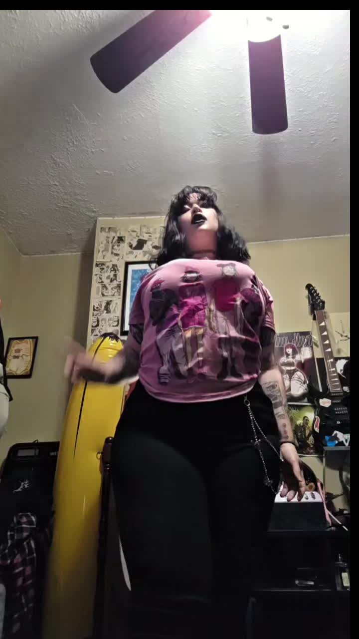 @🐷PIGXMILK🐷(Jenna)
