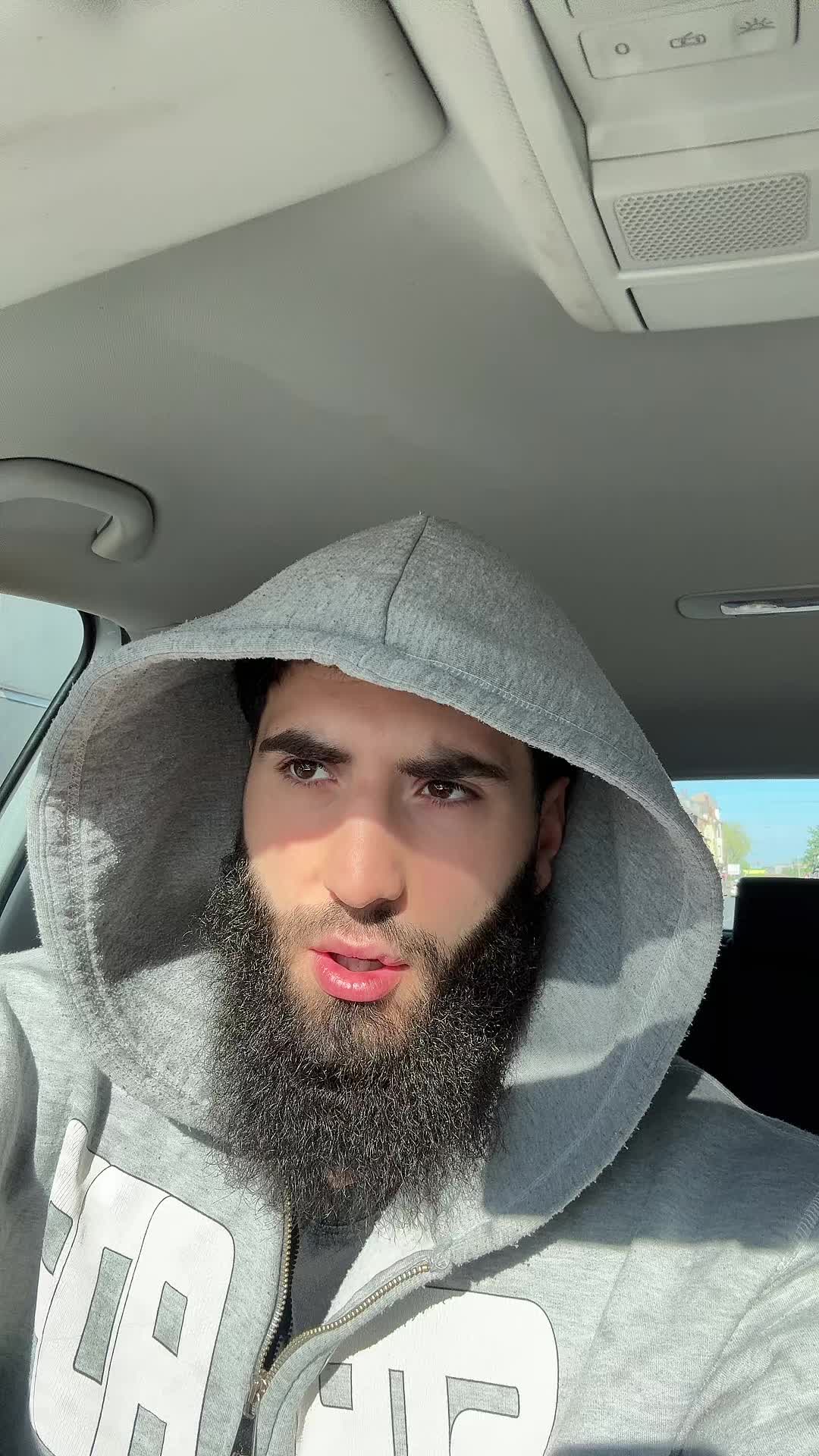@akhi.mo13