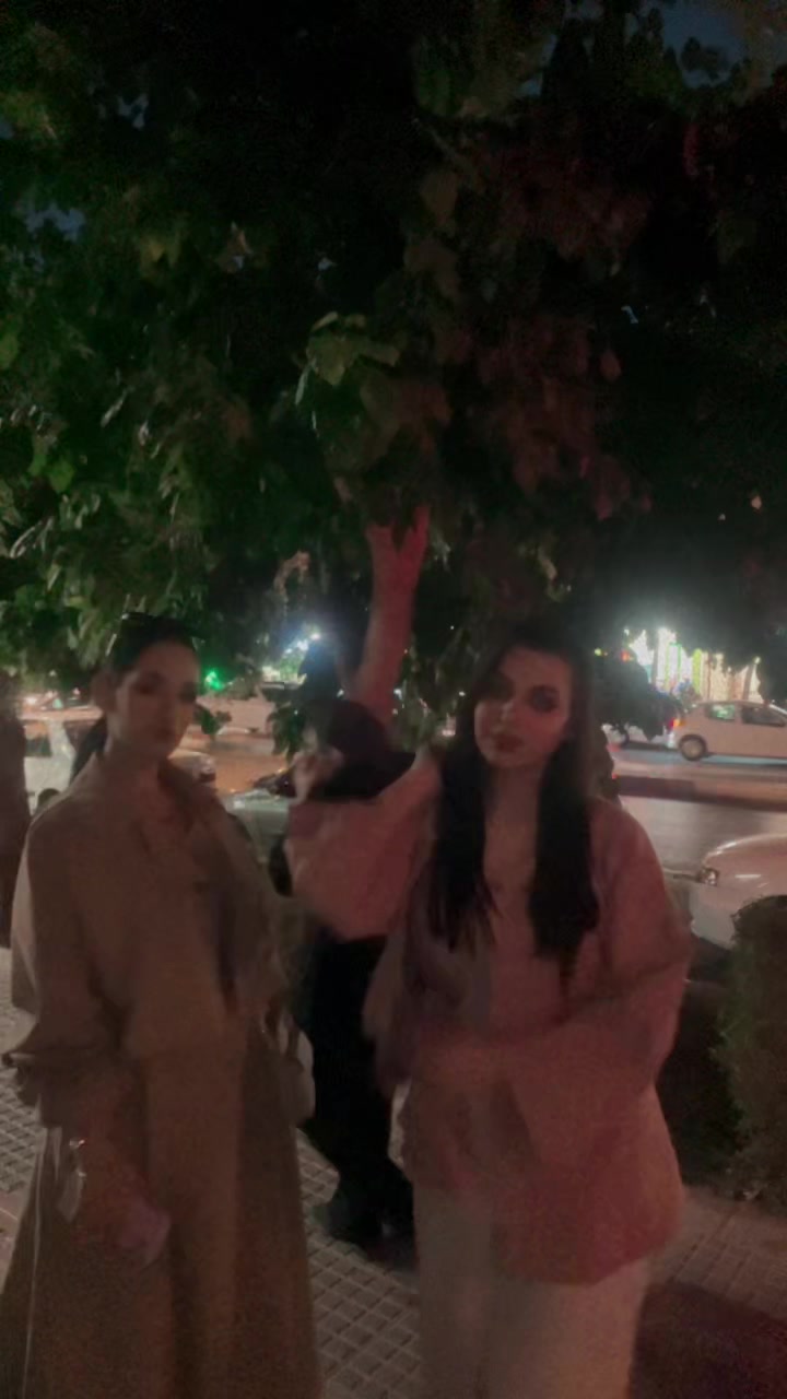 @m.o.n.a_salehii