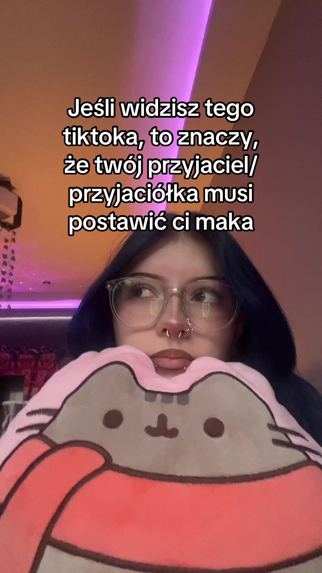 @emi 𐙚