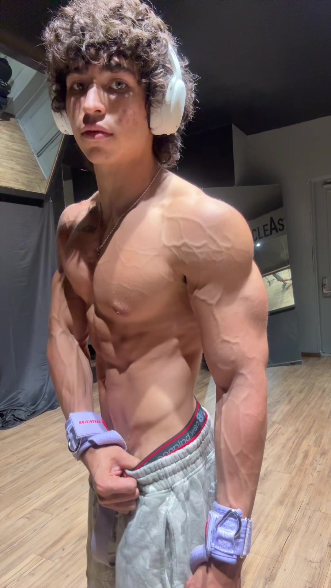 @casteticz