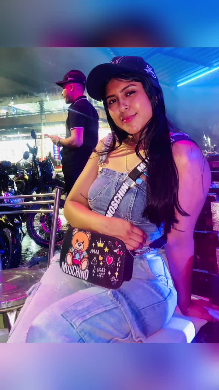 @Vanesa Erazo
