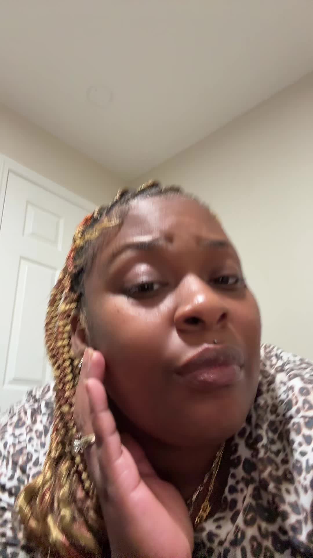 @ItsBritKNEE