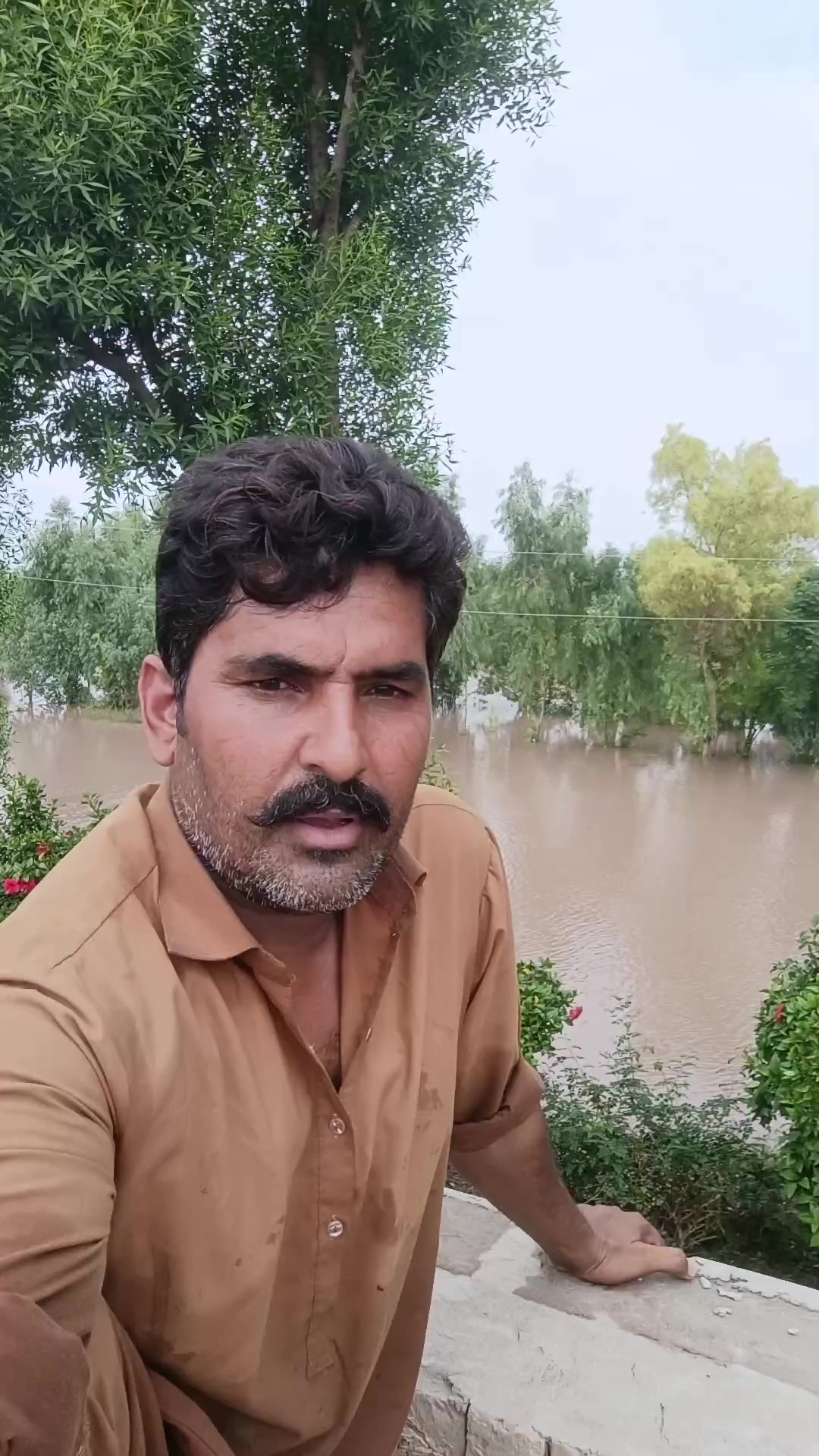 @fakhar mahmood fakhari