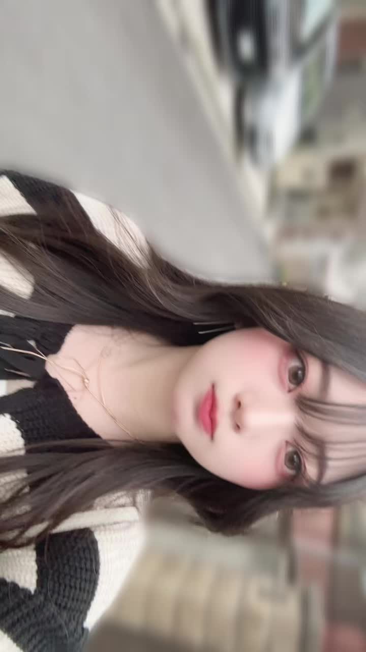 @にー
