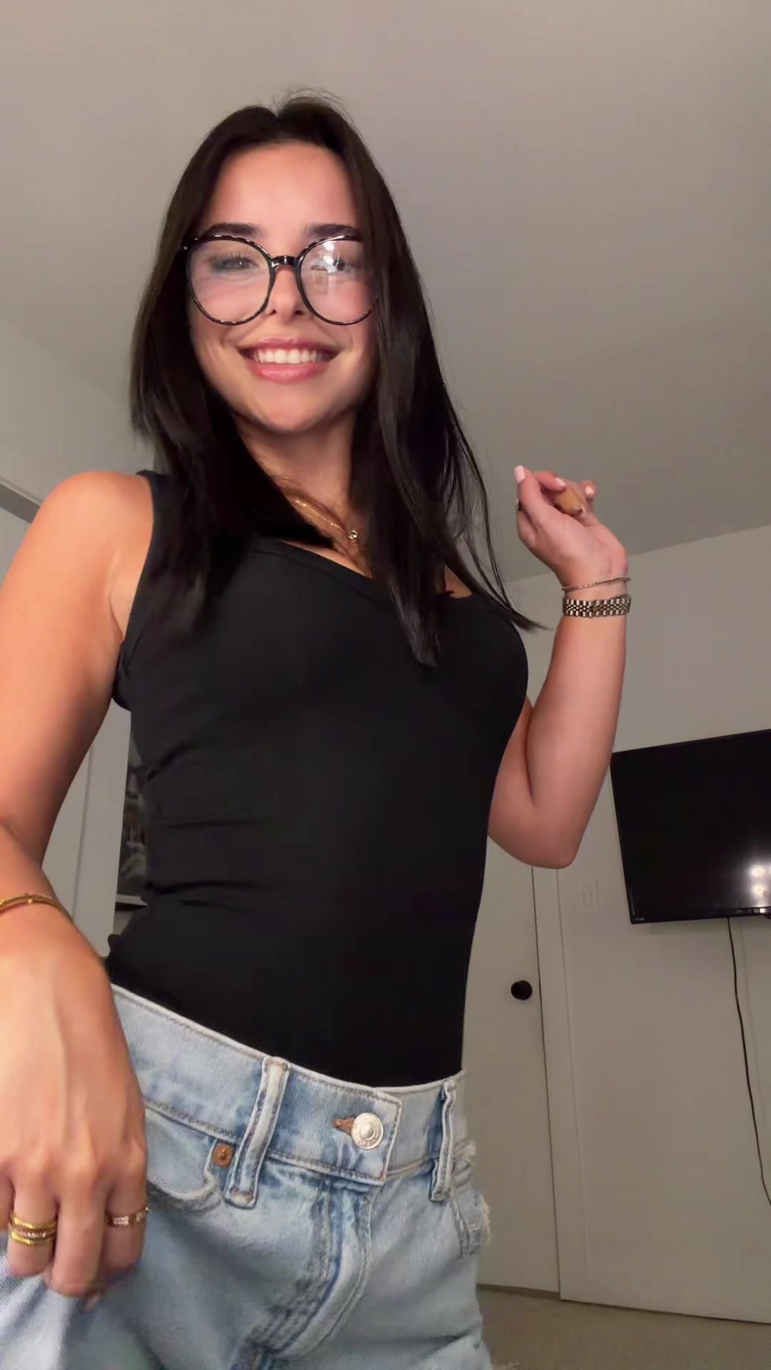 @vickyguez