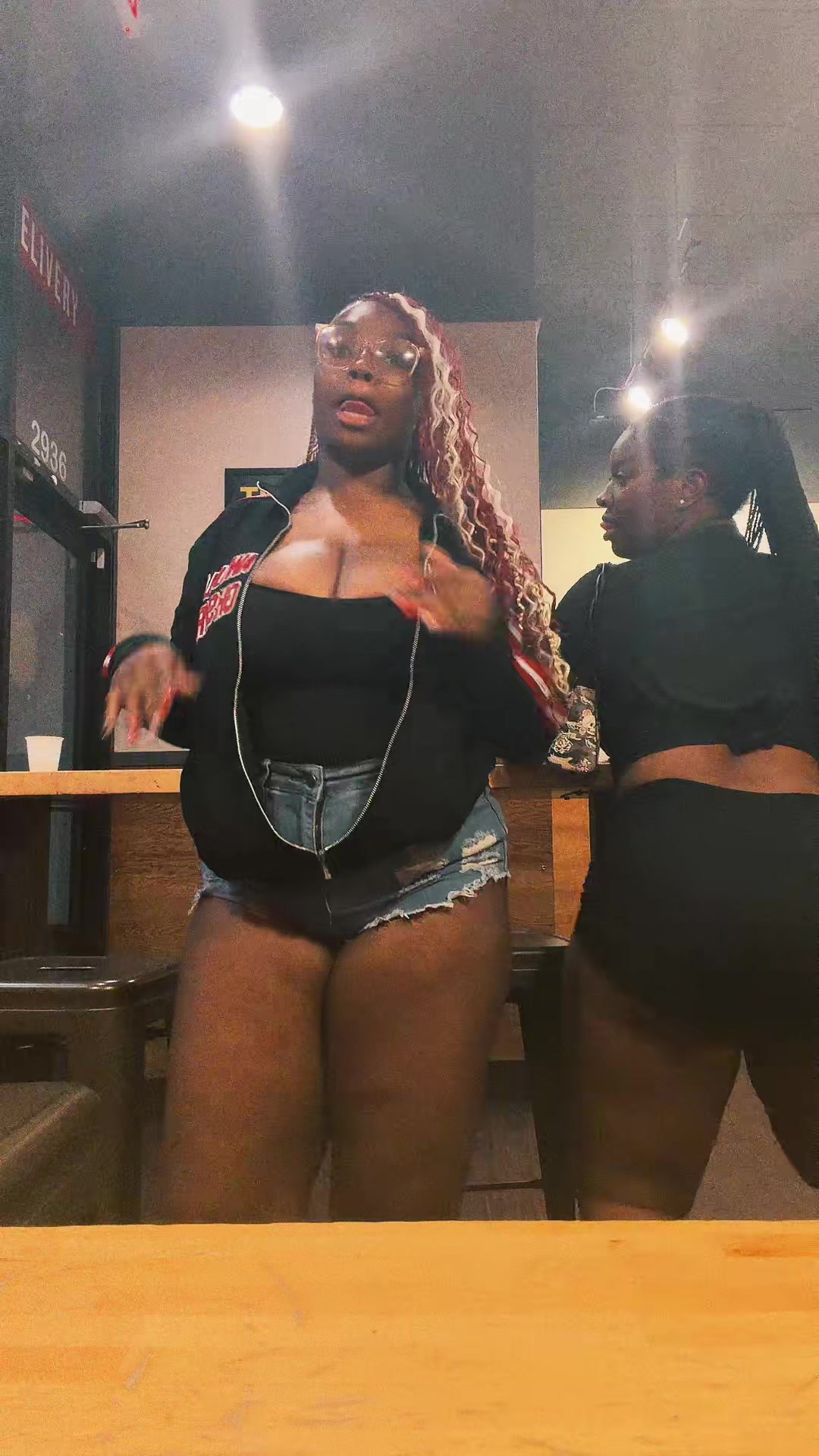 @{CallMe.Chyna}