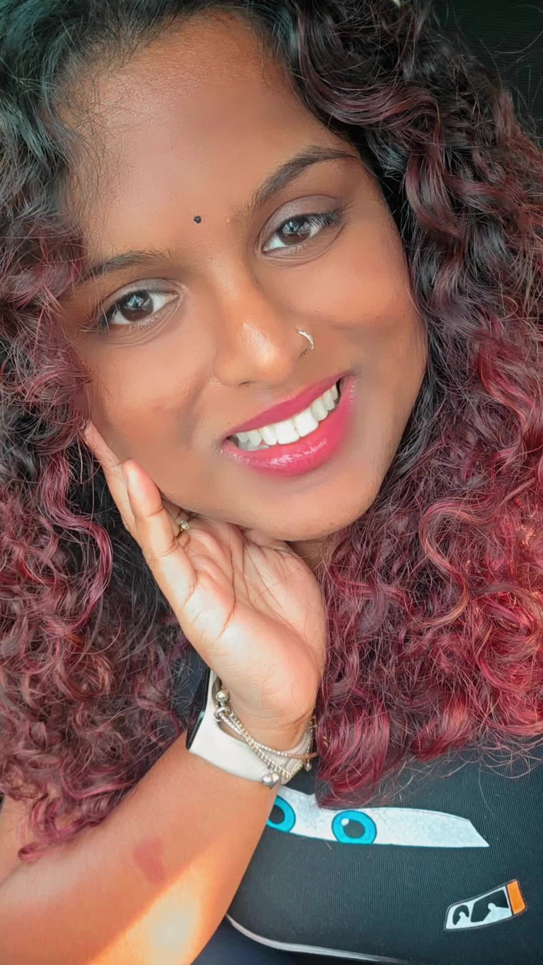 @indianceyloneseladiki