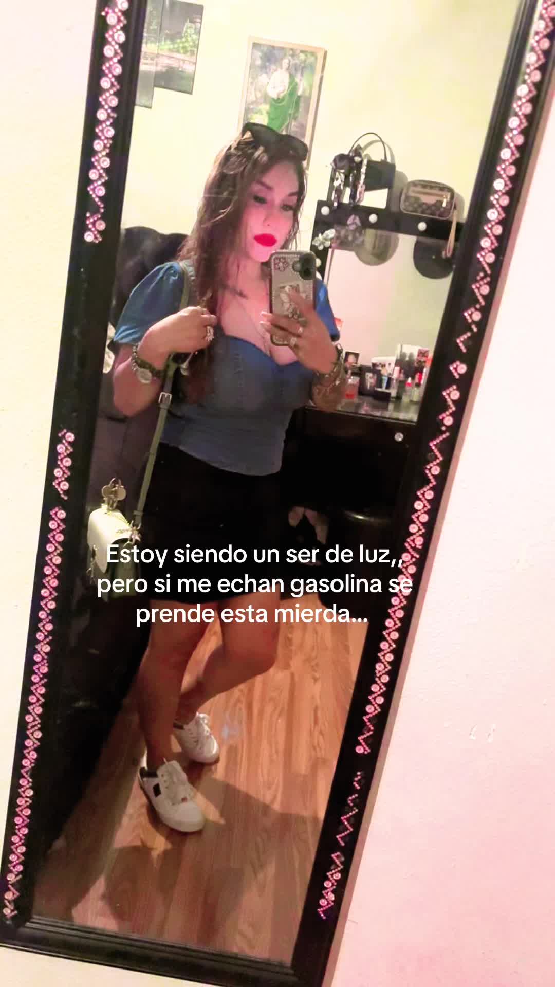 @Viridiana