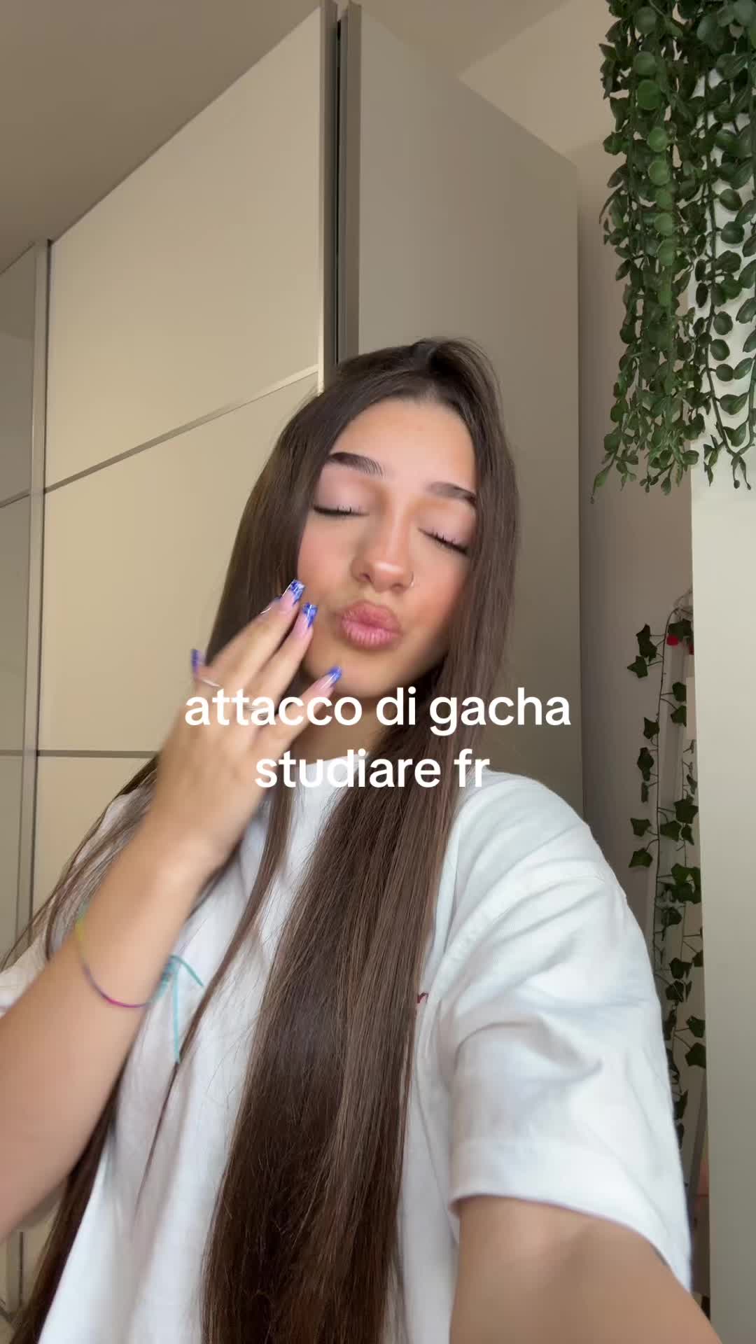 @sofiuknow