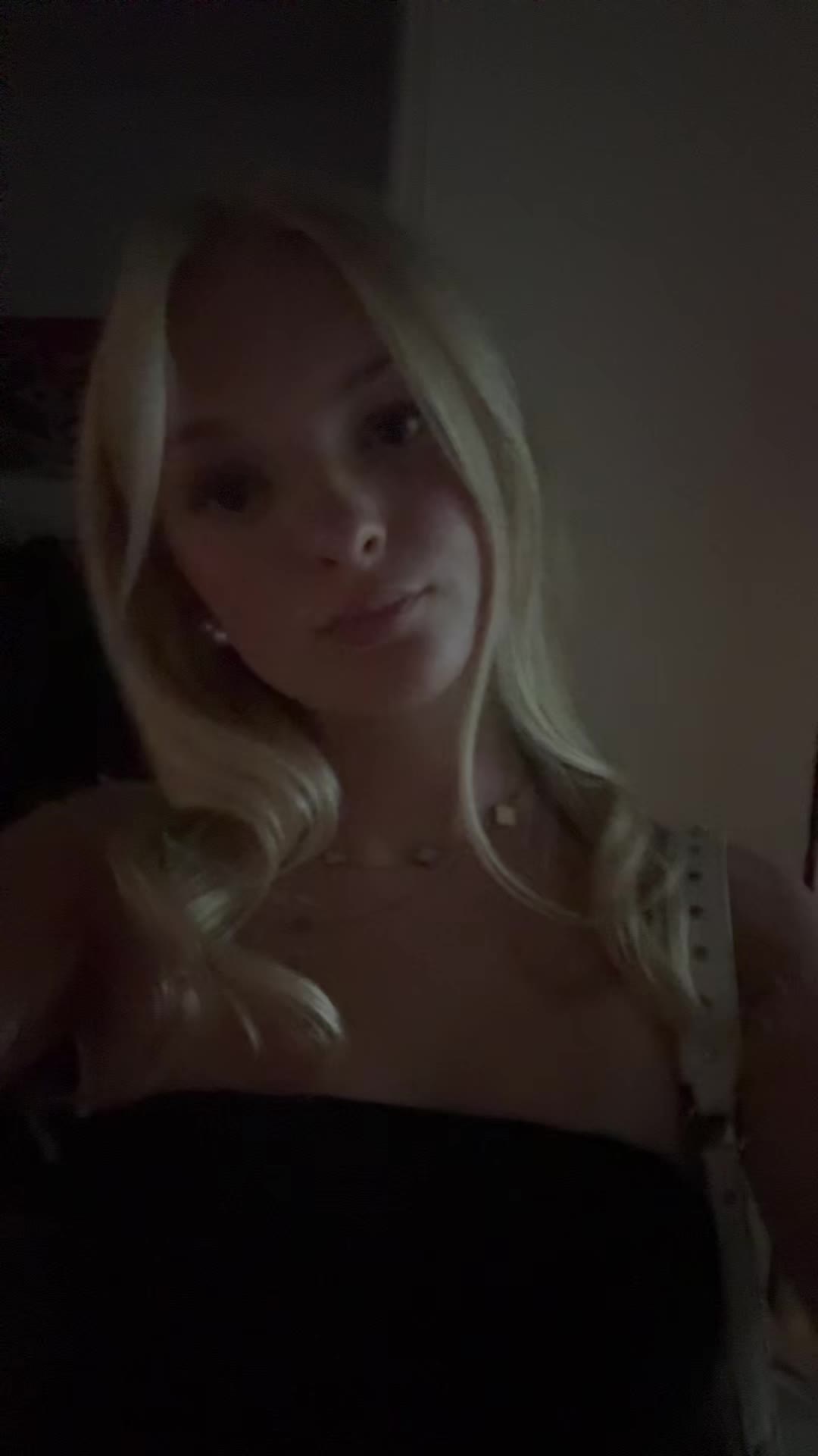 @👸🏼