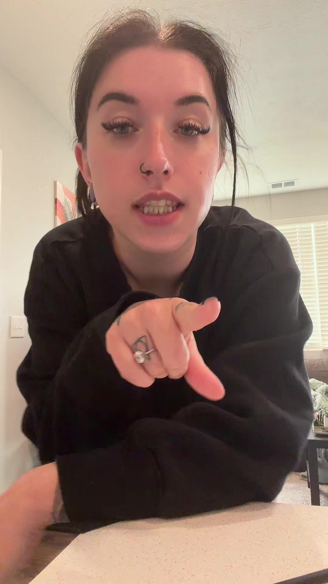 @rebacarrr