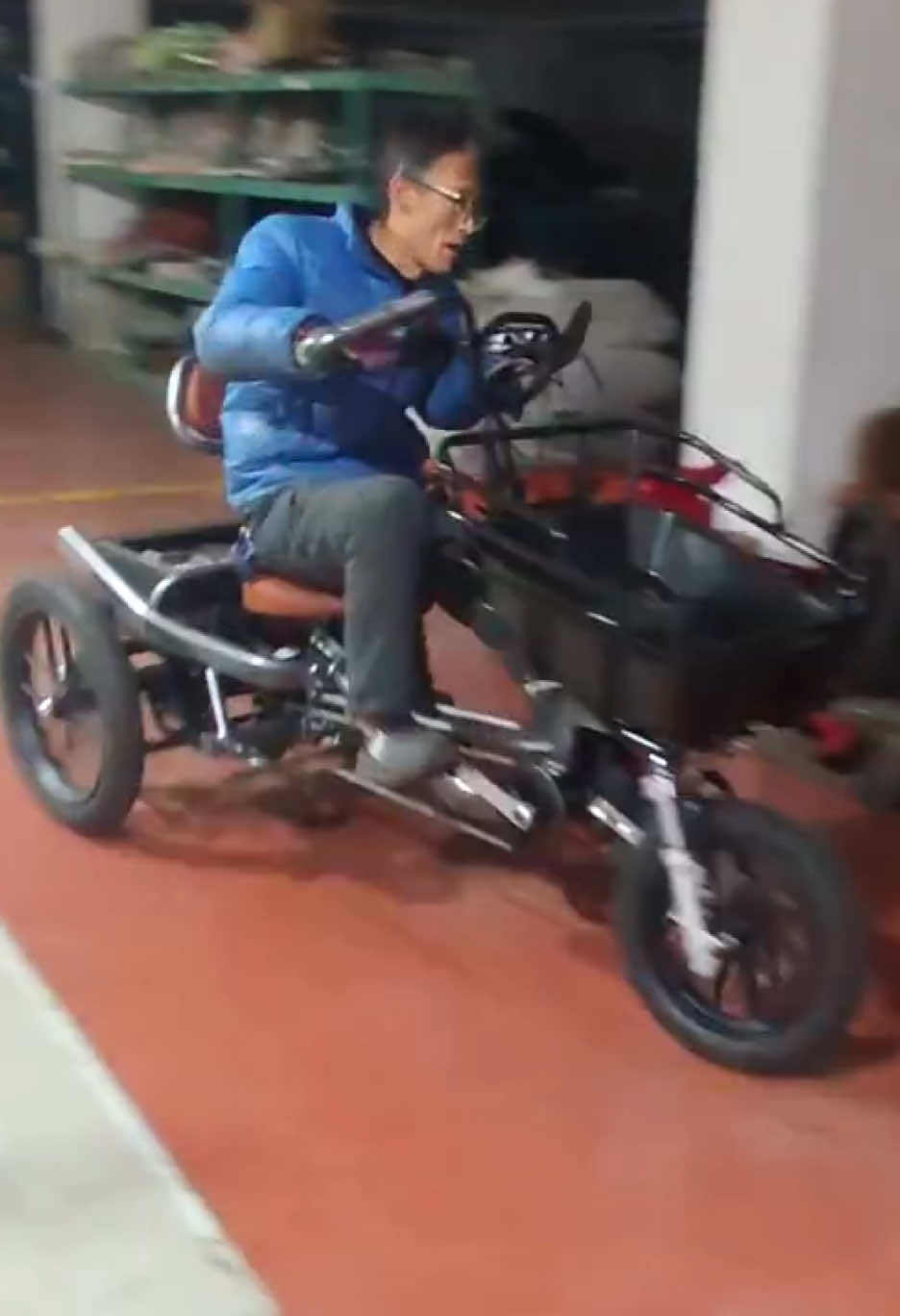 @oukasupermoto