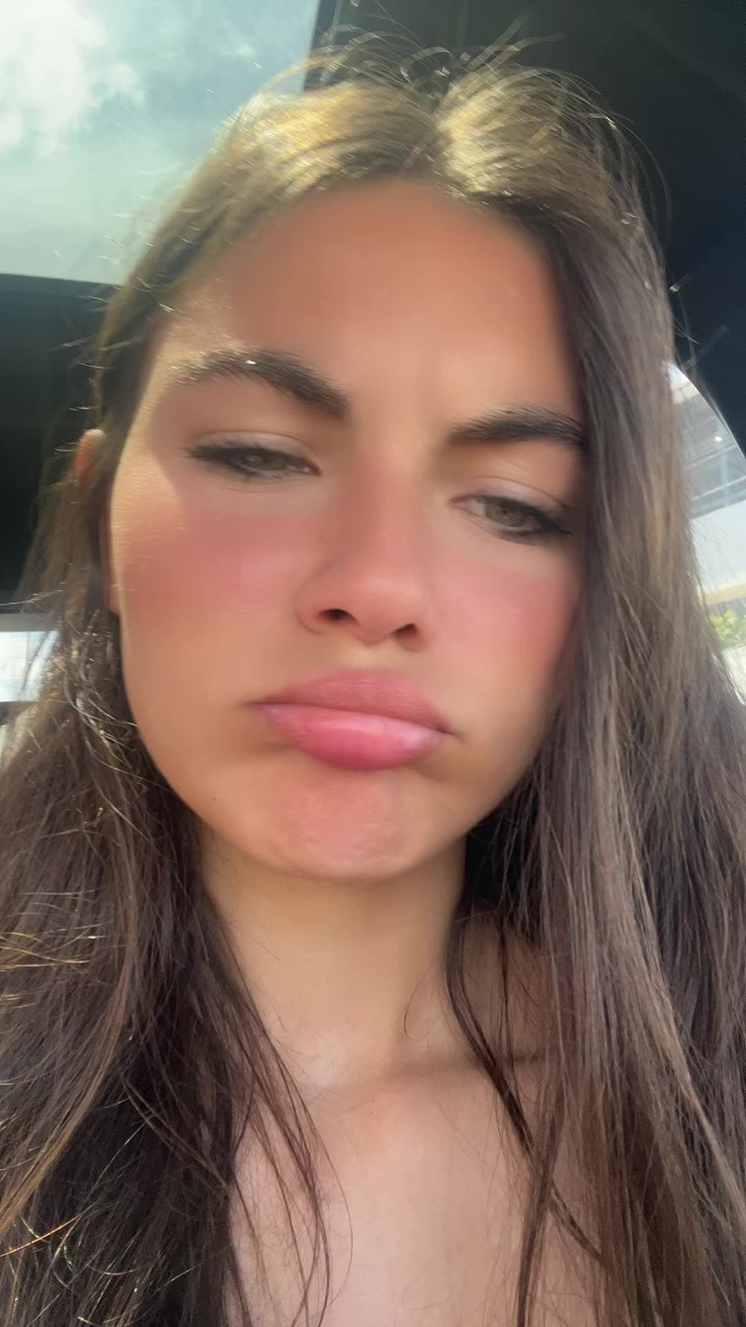 @mariana 💋