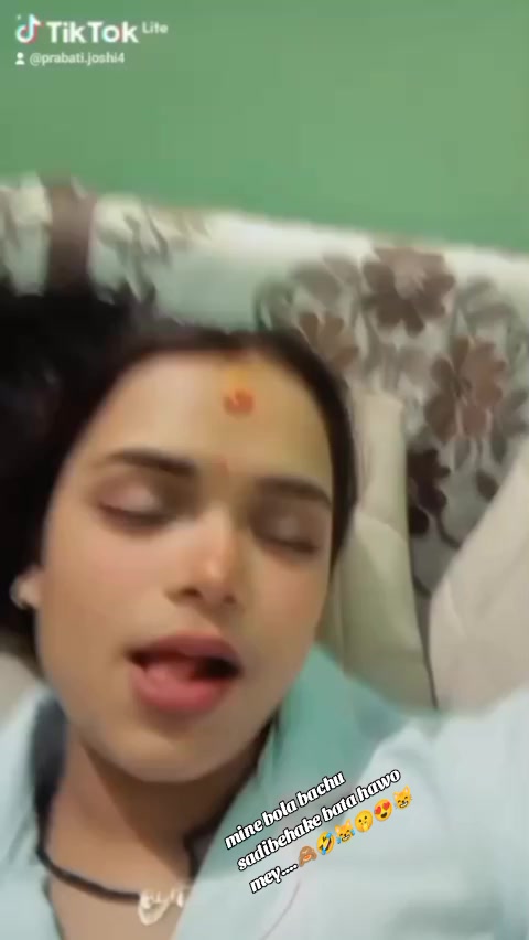@LaX__मी 💰👀