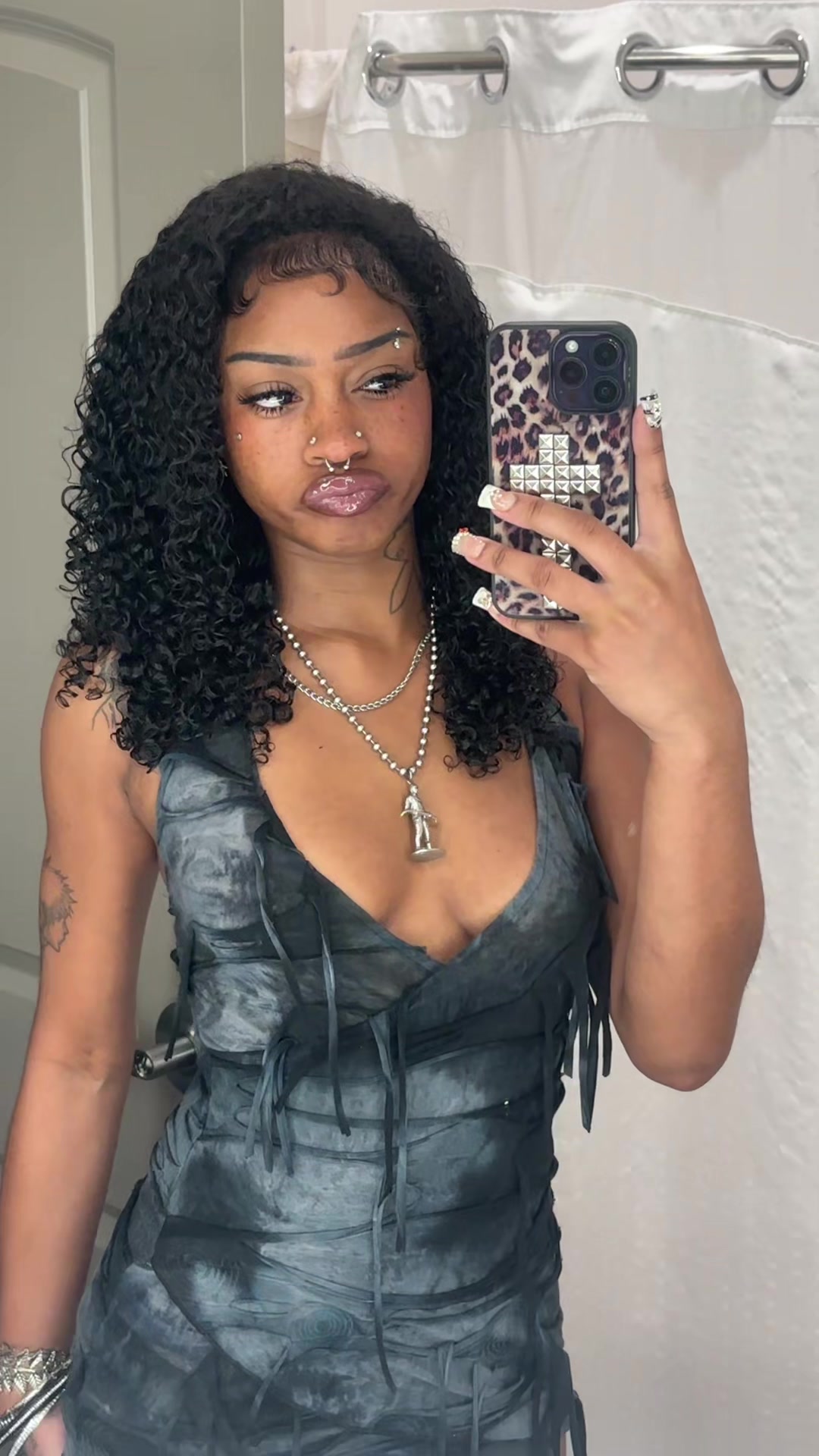 @himynamesunsirae