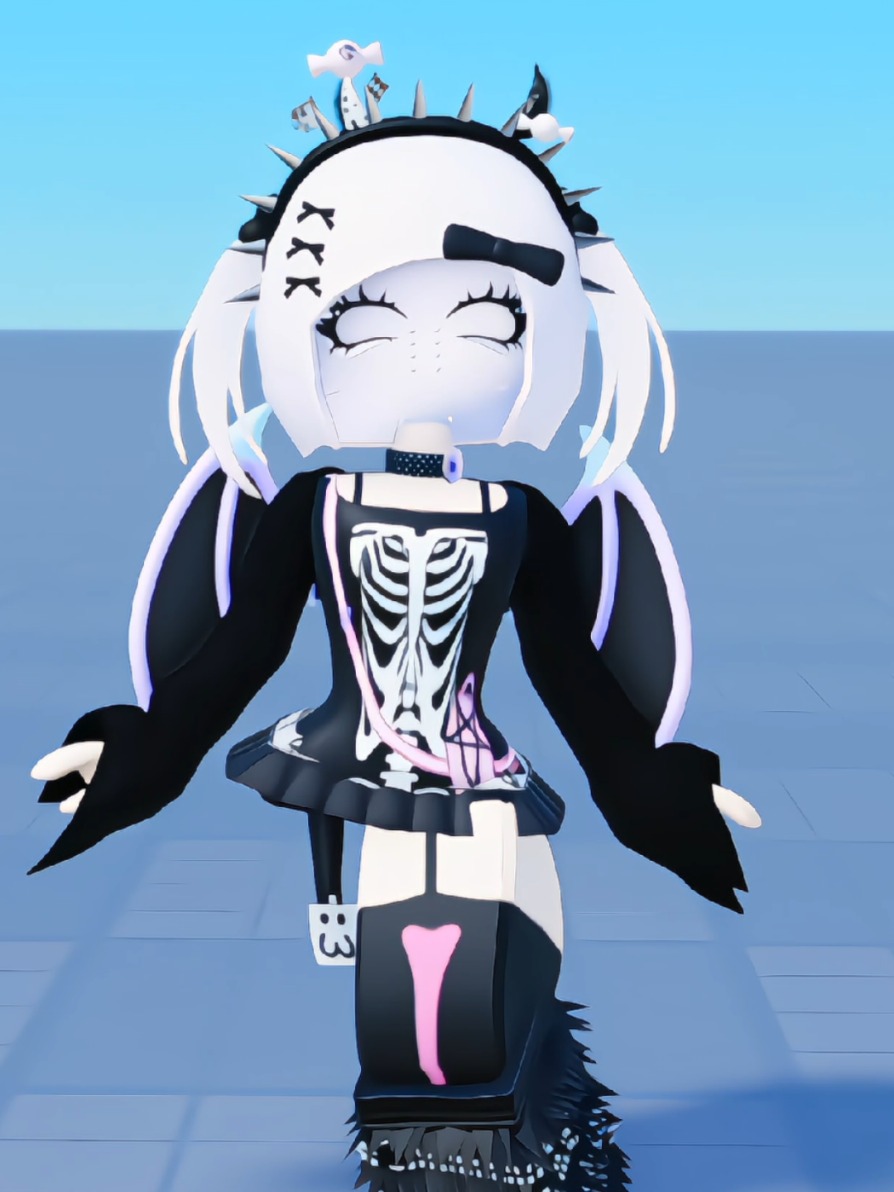 @₊⊹ 𝙔𝙚𝙮𝙚⋆˚ 𝜗𝜚˚⋆