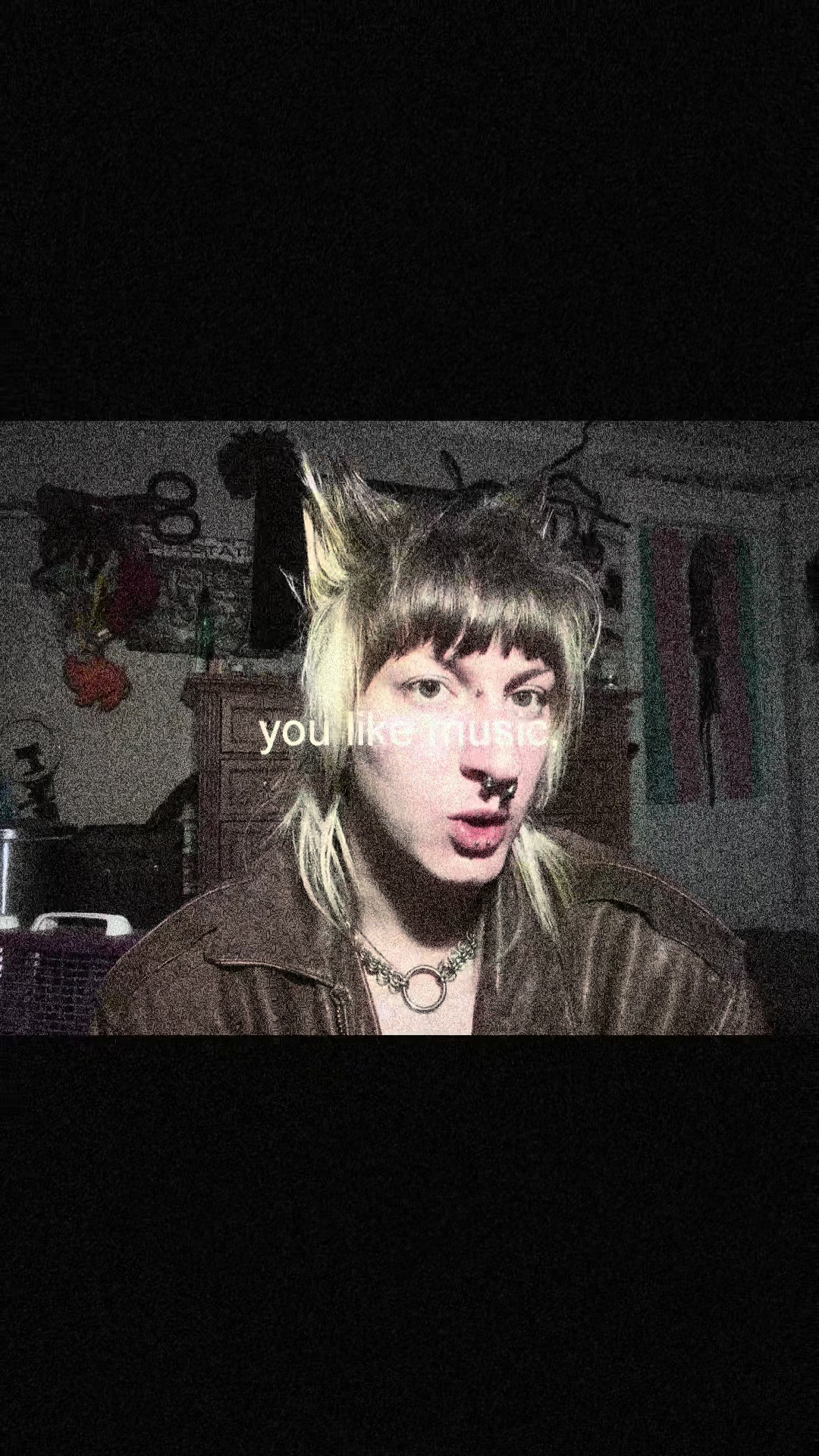 @Fennrir