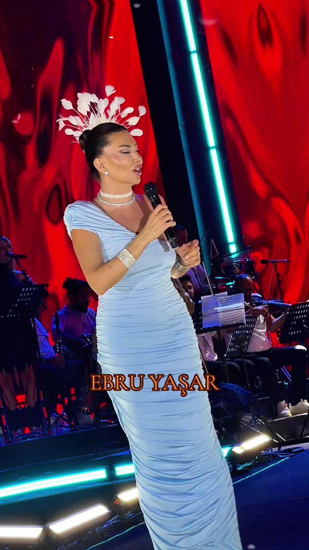 @Ebru Yaşar
