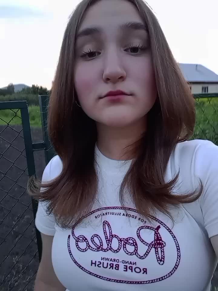 @🙇🏻&zwj;♀️