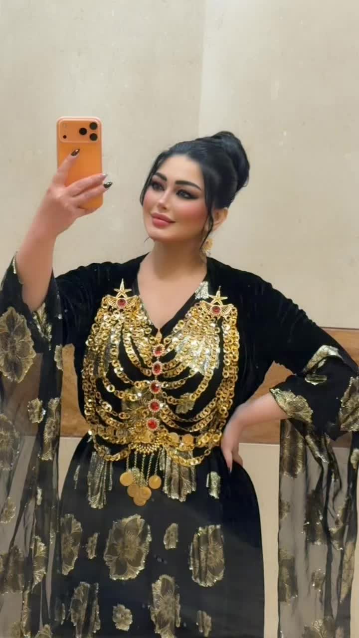 @Dinadarzy