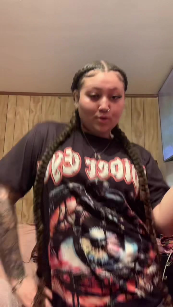 @𝐸𝑙𝑦𝑠𝑖𝑎