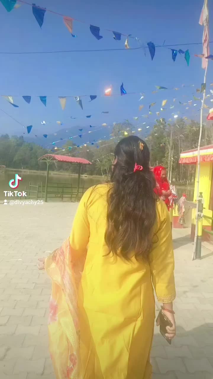 @divyachy25