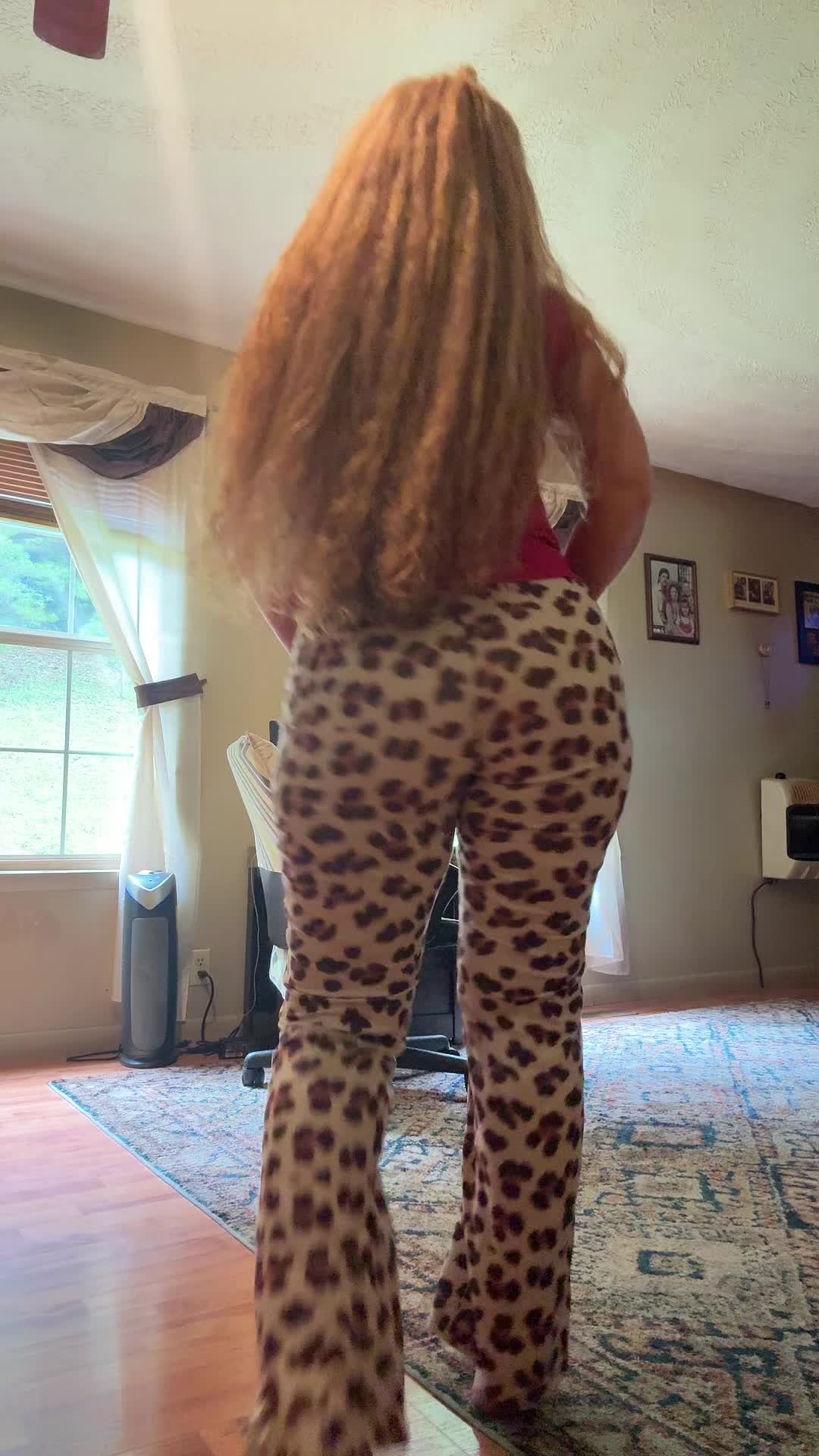 @Gg