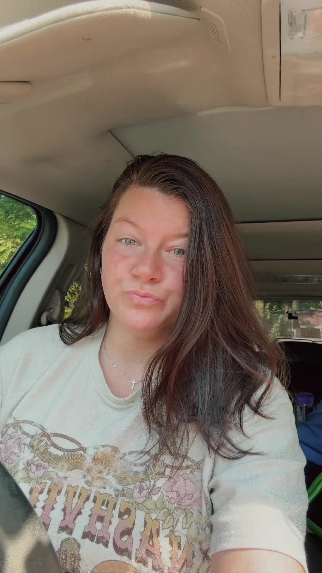 @Ashley | Christian•Wife•Mom