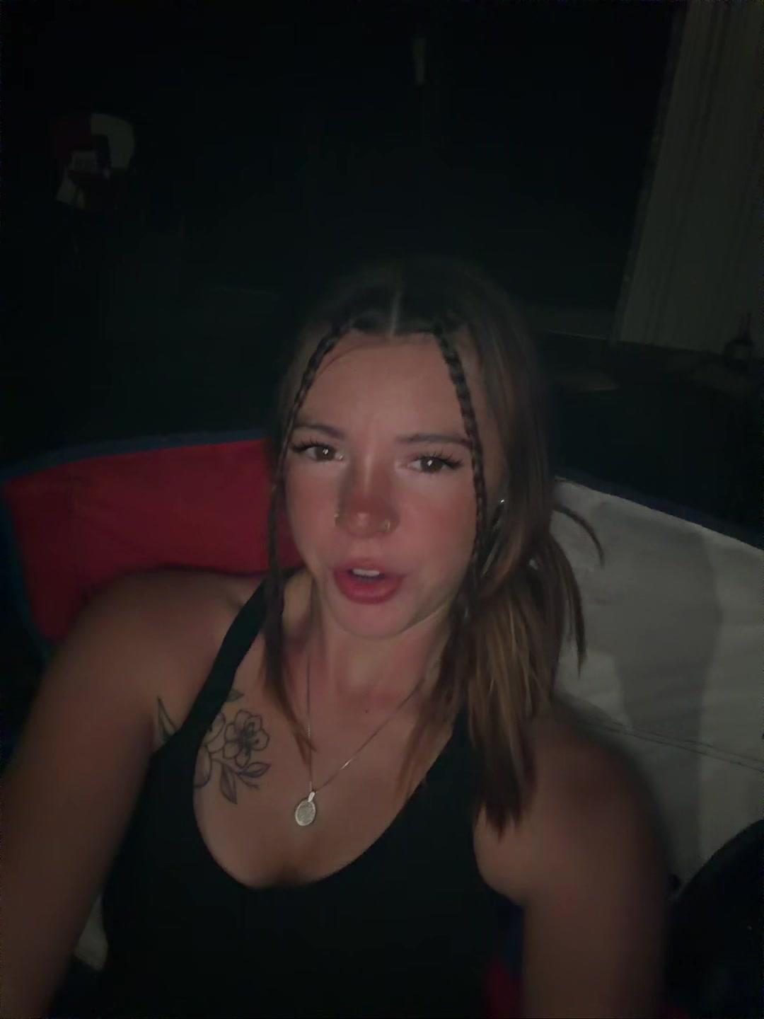 @Skyy_louann