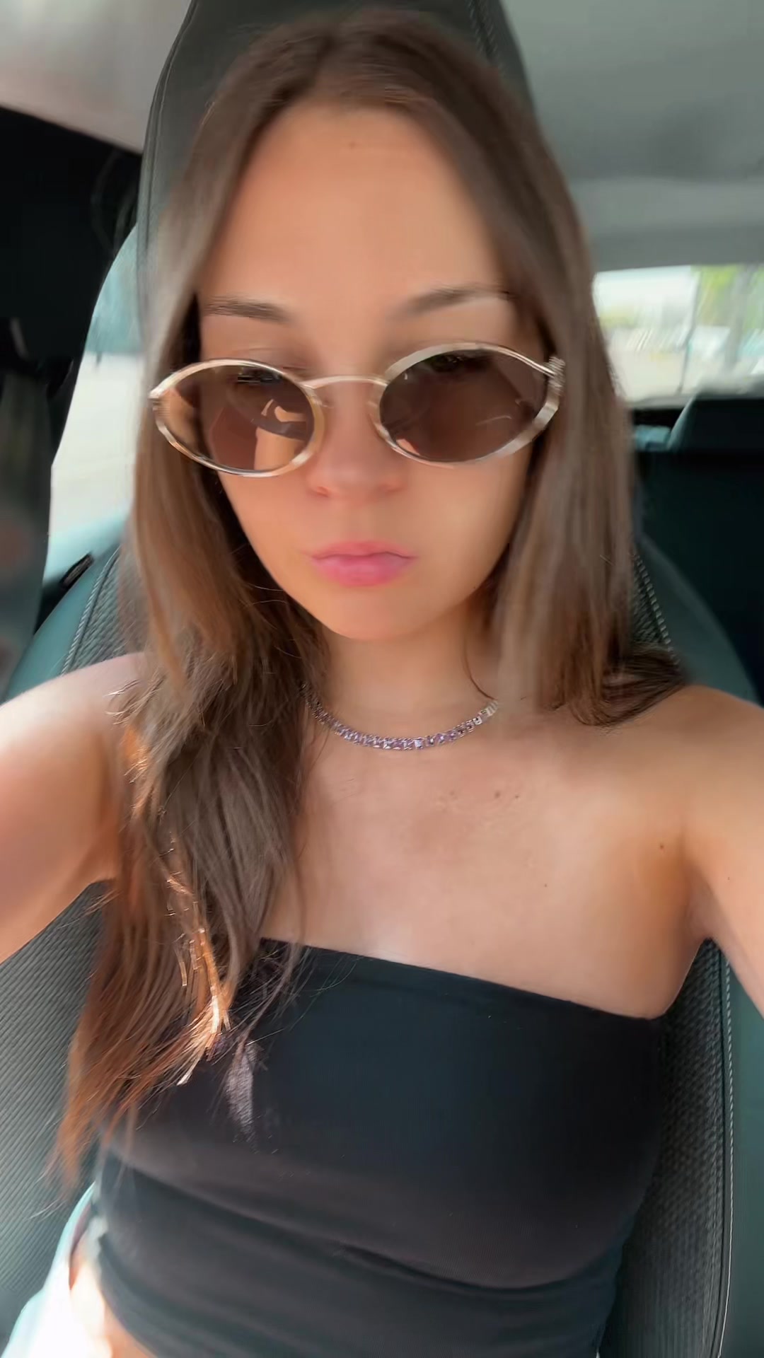 @farneila