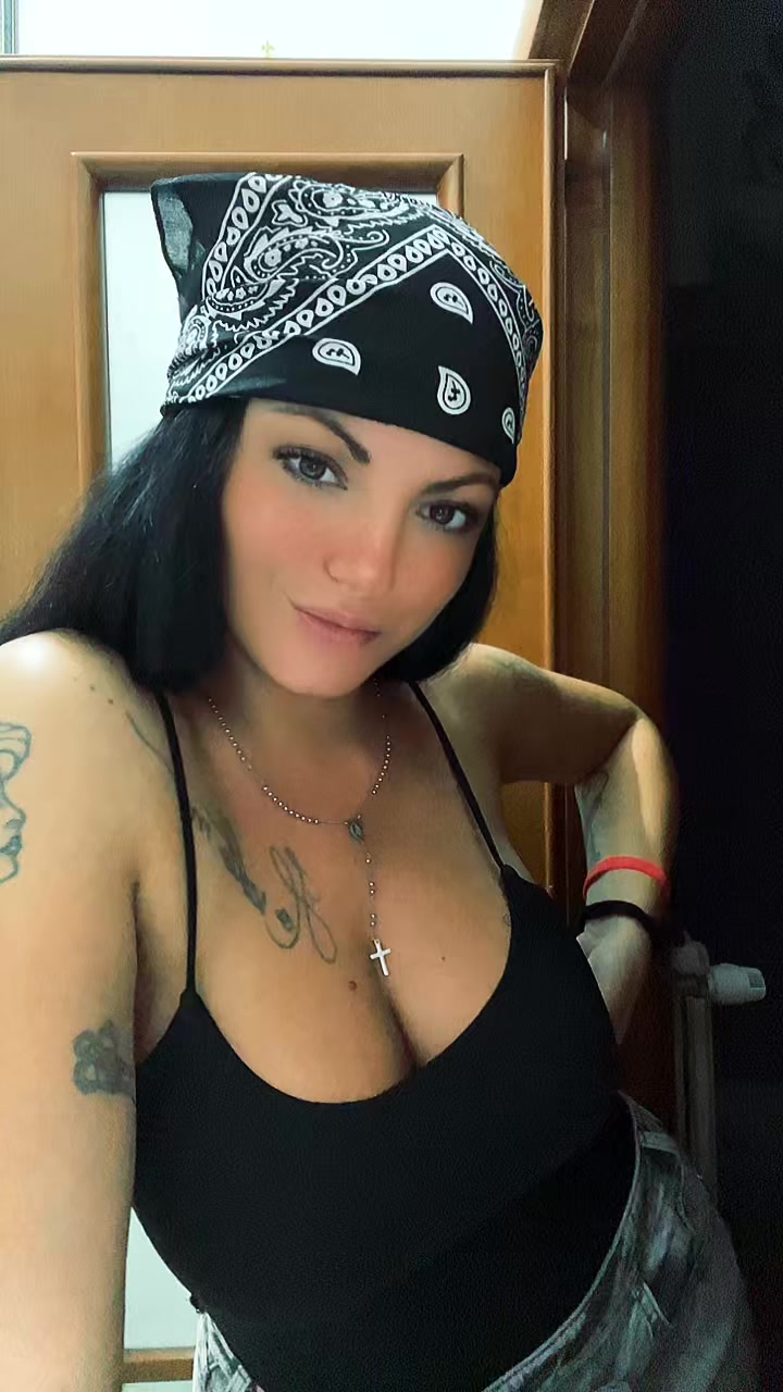 @Jasmine 🖤🧸