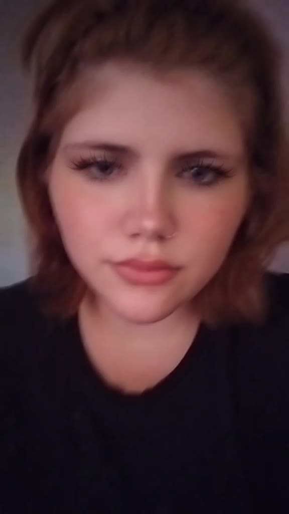 @Lana🦋🦖