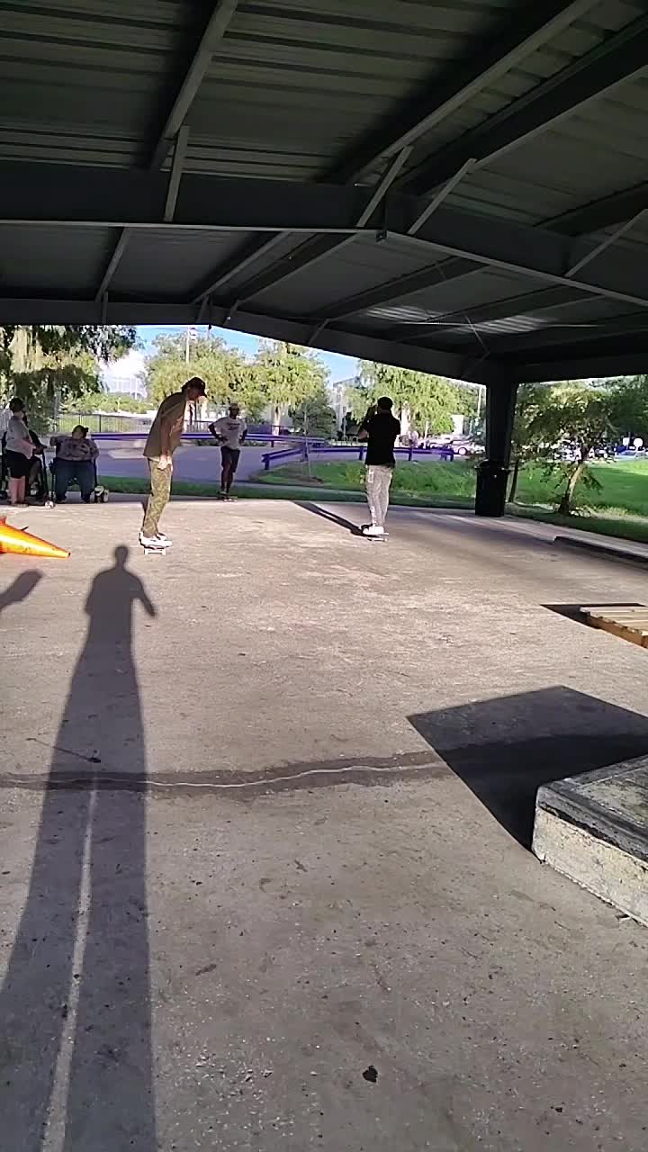 @senditmarcus