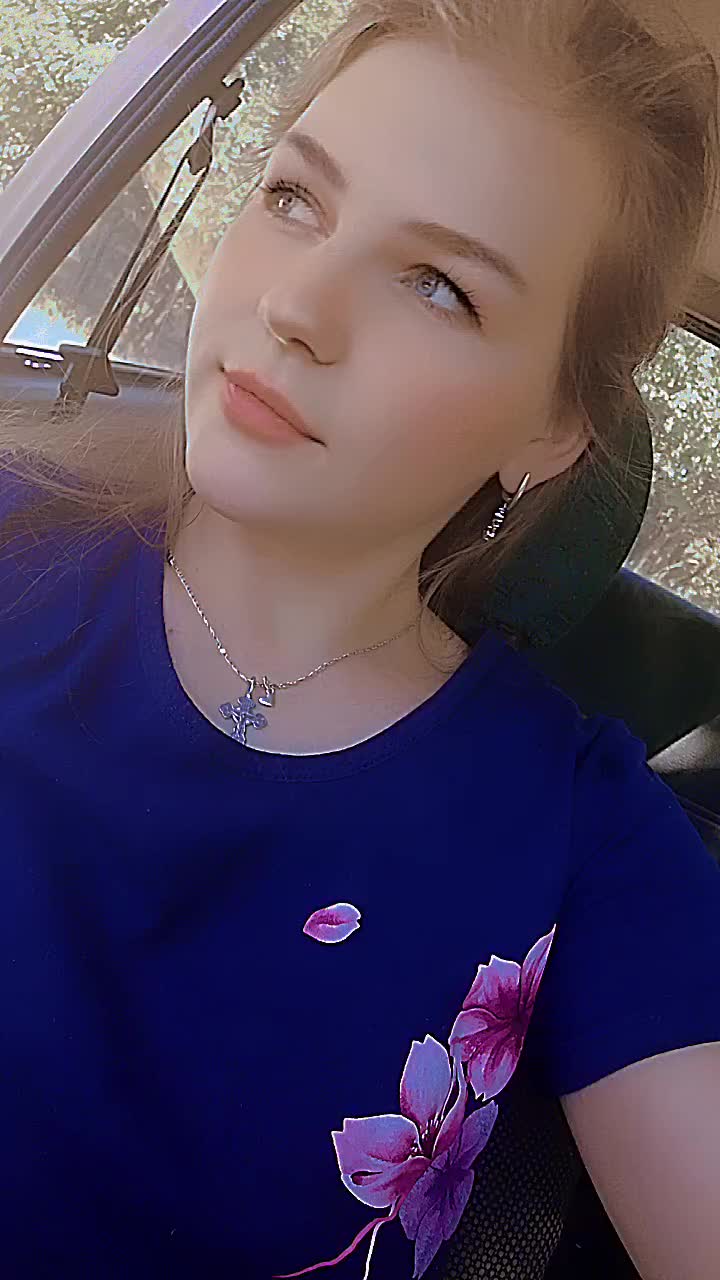 @👑Anna