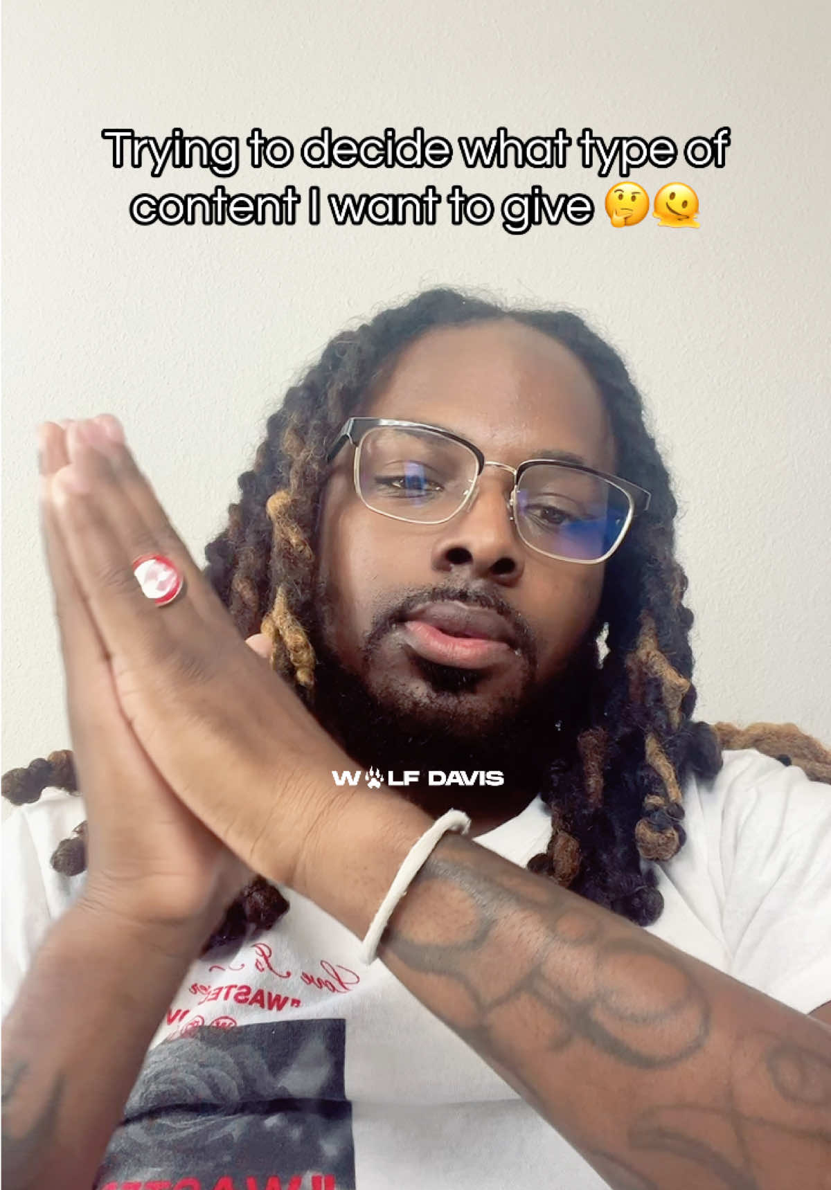 @wolfdavis_